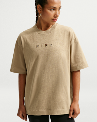 Nike Sportswear Women's Oversized T-Shirt. Nike LU